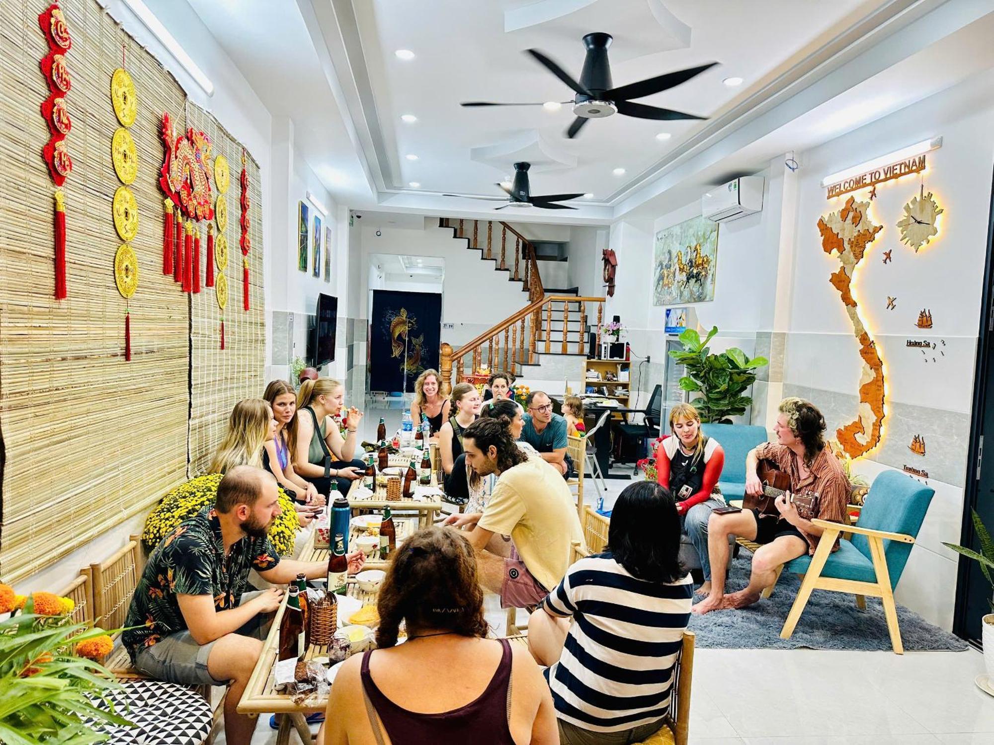 Aloha Saigon Premium Hostel By Local Travel Experts - Newly Opened, Less-Touristy Location, Spacious Rooms, Glass Shower Bathroom, Free Breakfast & Walking Tour مدينة هوشي منه المظهر الخارجي الصورة