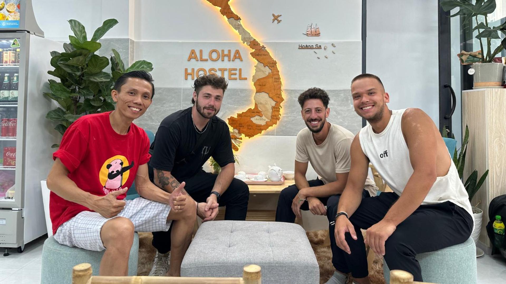 Aloha Saigon Premium Hostel By Local Travel Experts - Newly Opened, Less-Touristy Location, Spacious Rooms, Glass Shower Bathroom, Free Breakfast & Walking Tour مدينة هوشي منه المظهر الخارجي الصورة
