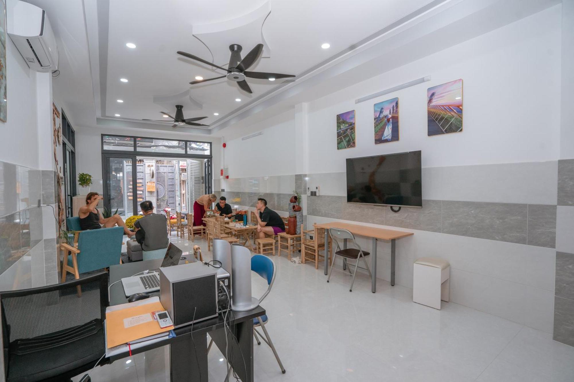 Aloha Saigon Premium Hostel By Local Travel Experts - Newly Opened, Less-Touristy Location, Spacious Rooms, Glass Shower Bathroom, Free Breakfast & Walking Tour مدينة هوشي منه المظهر الخارجي الصورة
