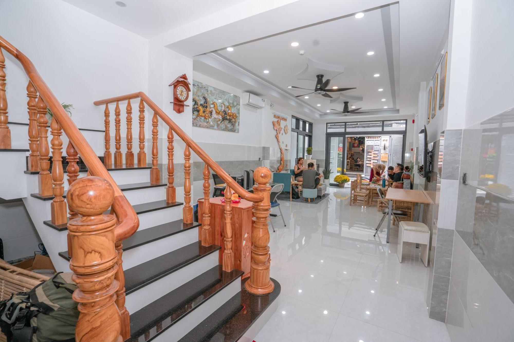 Aloha Saigon Premium Hostel By Local Travel Experts - Newly Opened, Less-Touristy Location, Spacious Rooms, Glass Shower Bathroom, Free Breakfast & Walking Tour مدينة هوشي منه المظهر الخارجي الصورة